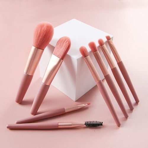 Kit 8 Pincéis De Maquiagem Com Case Transparente